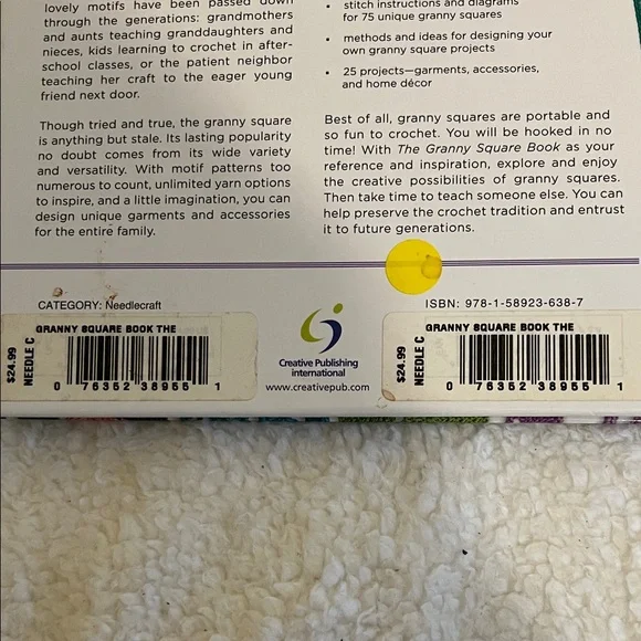 Hardback The Granny Square Book - Multicolor Crochet Techniques - Picture 4 of 4